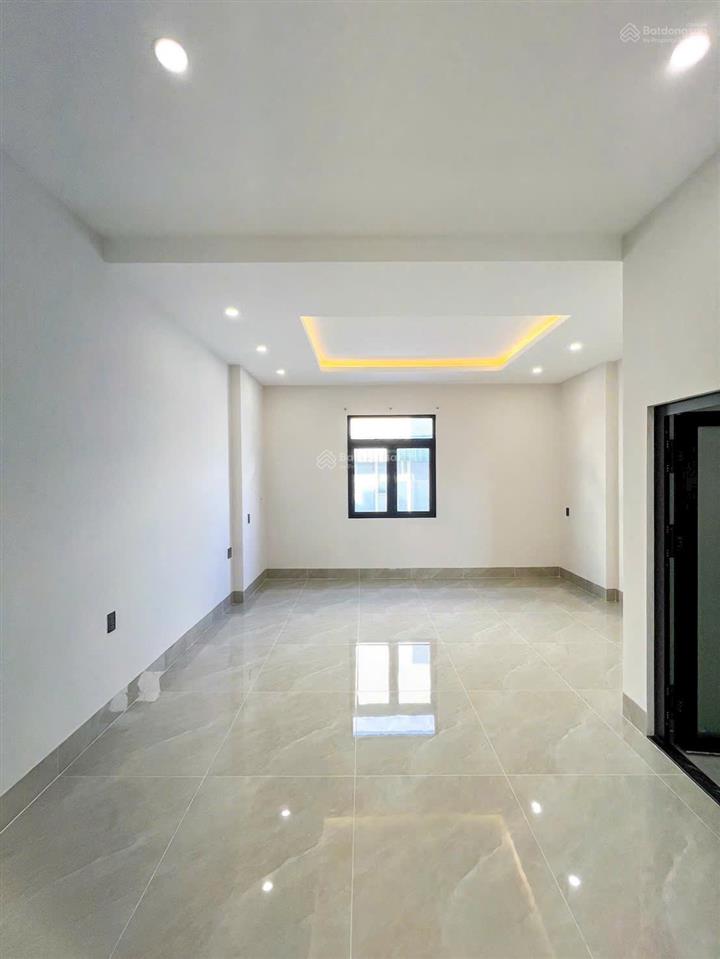 Siêu phẩm mới nhà 2 lầu hiện đại nội thất cao cấp đường d14 kdc hồng loan giá 6 tỷ 100
