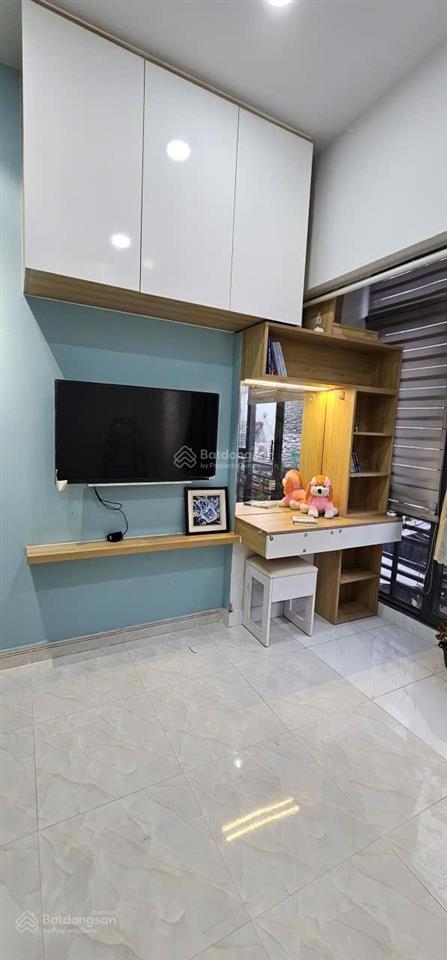 Tôi chính chủ cần bán nhà quận 11 hxh lạc long quân 2 pn chỉ 2,99 tỷ