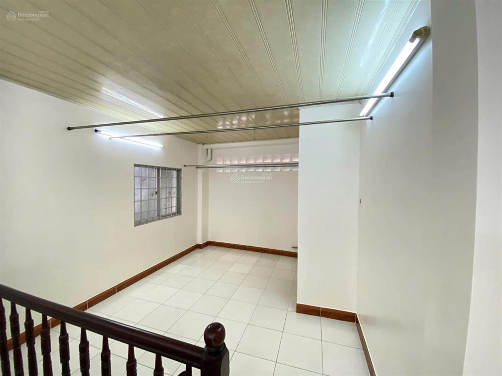 Bán nhà quận 10 hẻm 4m nguyễn chí thanh 3 tầng 45m chỉ 5.99 tỷ