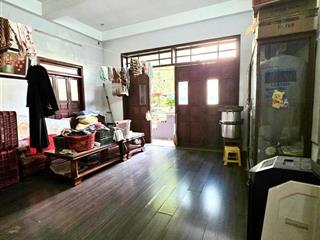Đối diện chợ phú lộc  mặt tiền 5.5m, ở là lời  kinh doanh là hái tiền