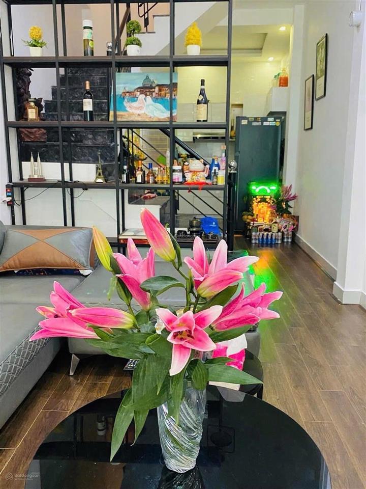 Nhà nhỏ xinh  ô tô vào đến tận nhà  hường biển đón gió trời  với giá 5.65 tỷ