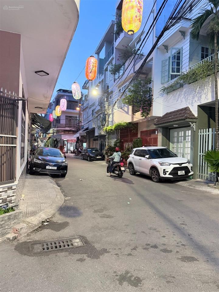 Nhà đẹp trung tâm đà nẵng  độ tiện nghi là khỏi bàn gì nửa  giá 7.45 tỷ mềm mại