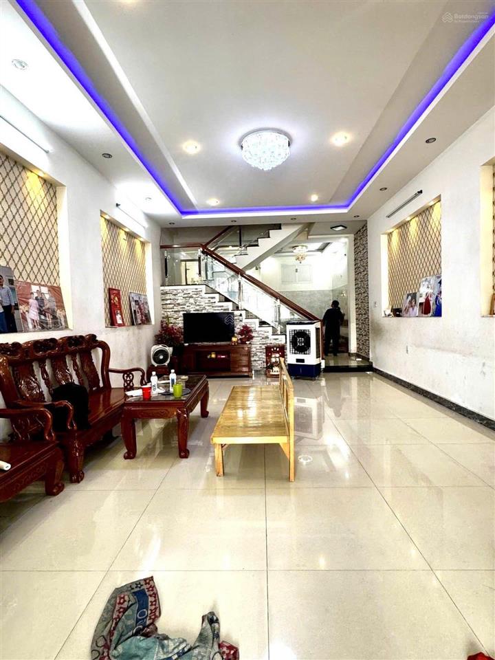 Sát biển nhà ở ngay, khai thác liền!  chốt ngay với giá 7 tỷ
