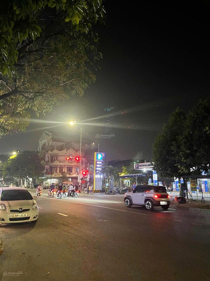 Sát biển nhà ở ngay, khai thác liền!  chốt ngay với giá 7 tỷ