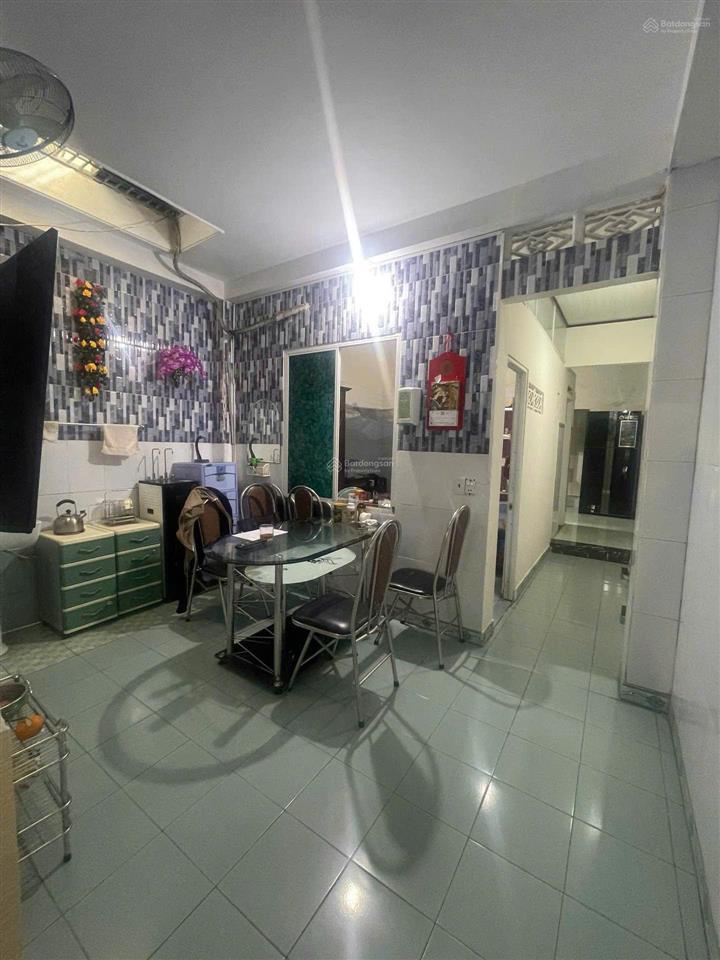 Cô tôi cần bán gấp căn nhà  khu vực hòa cường  giá 8.75 tỷ có thương lượng