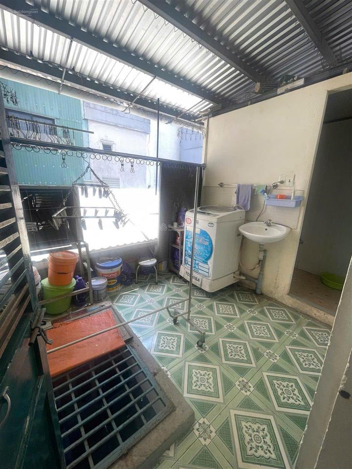 Cô tôi cần bán gấp căn nhà  khu vực hòa cường  giá 8.75 tỷ có thương lượng