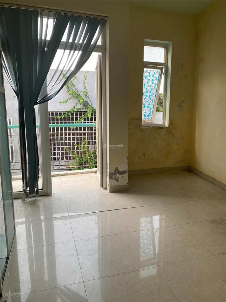 Nhà 3 tầng cận biển  kiệt ô tô 6m thông thoáng