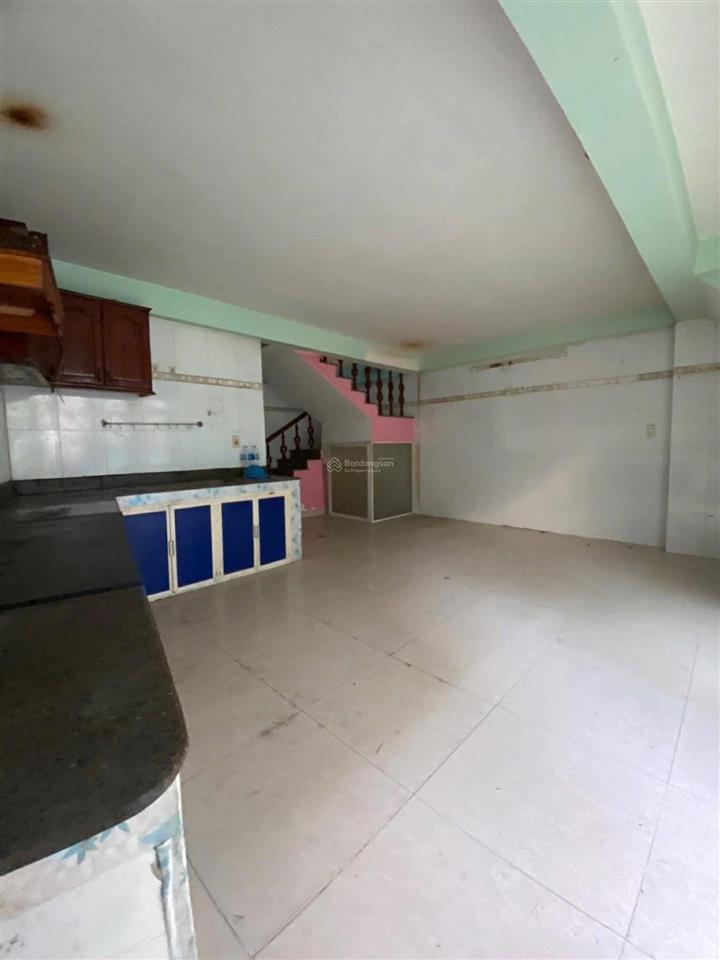 Nhà 3 tầng cận biển  kiệt ô tô 6m thông thoáng