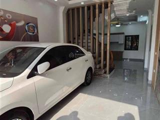 Nhà mới xây kính coong 4 tầng , xe 4 chỗ ngủ trong nhà giá chỉ 6,75 tỷ có thương lượng
