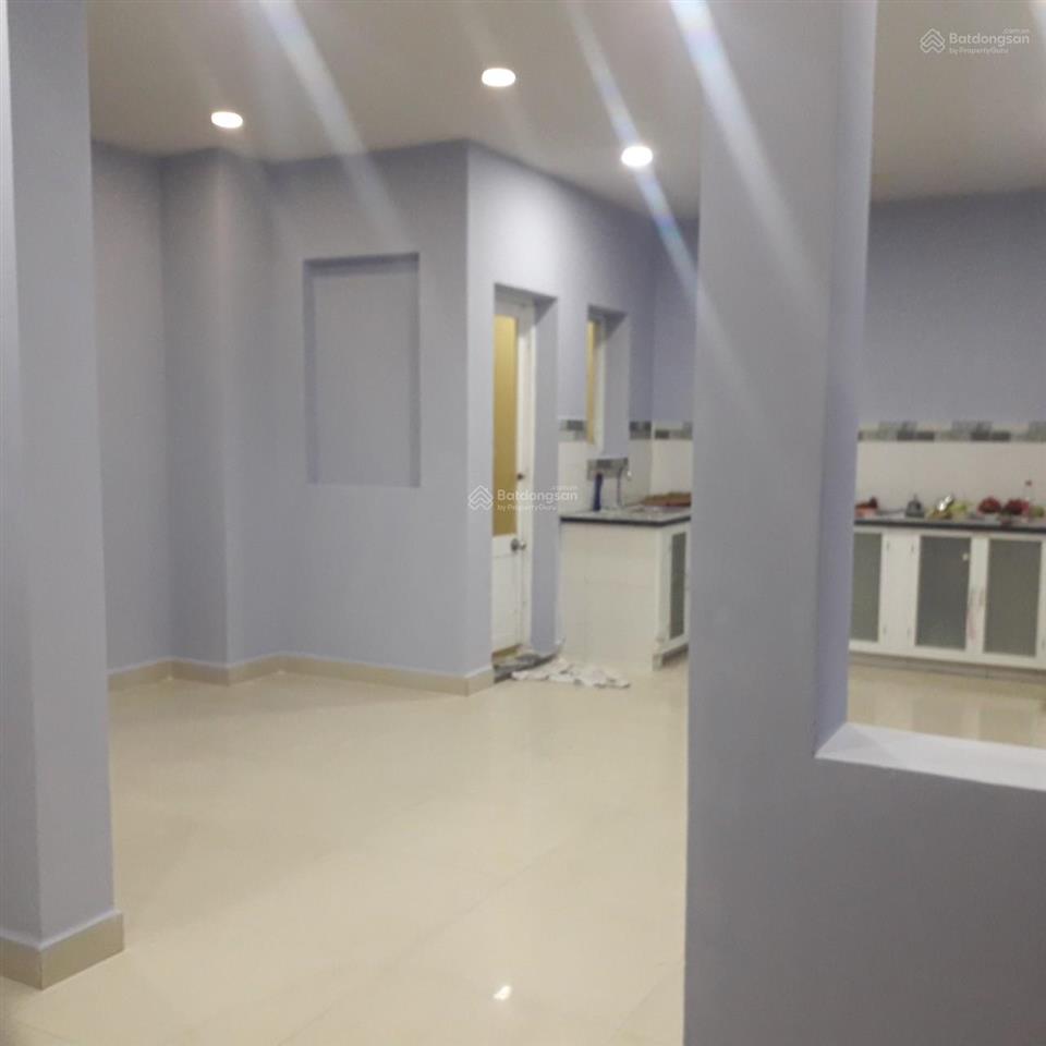 Tôi chính chủ, cho thuê căn hộ góc 98m2, 3pn, 2wc, tầng 4, rất thông thoáng, phù hợp hộ gia đình