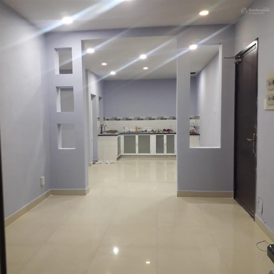 Tôi chính chủ, cho thuê căn hộ góc 98m2, 3pn, 2wc, tầng 4, rất thông thoáng, phù hợp hộ gia đình