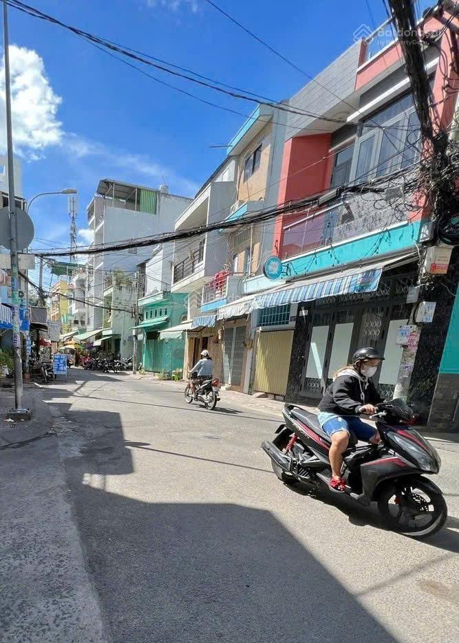 Bán gấp nhà riêng 152// lạc long quân, 5,79 triệu, 89m2, 3pn, 2wc