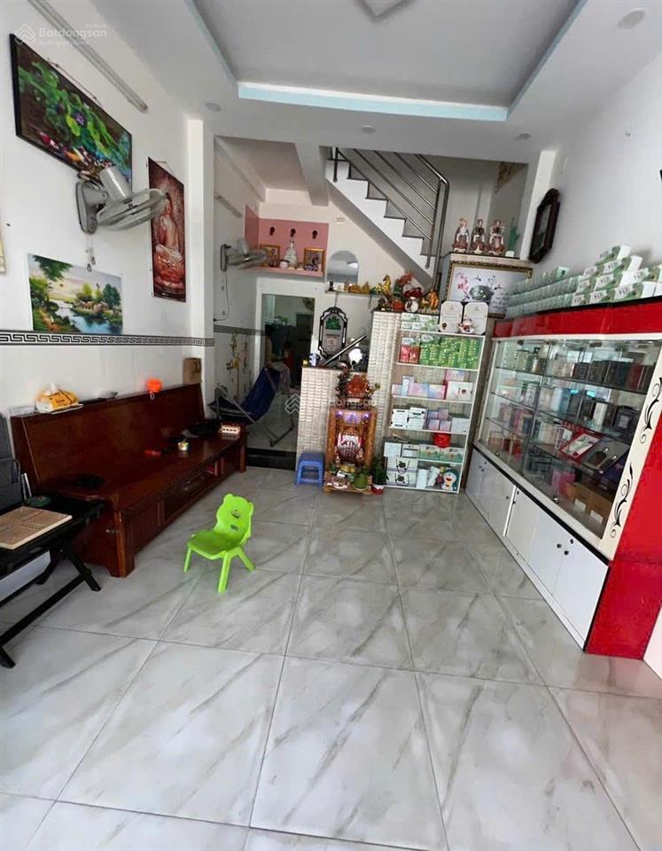 Bán gấp nhà riêng 152// lạc long quân, 5,79 triệu, 89m2, 3pn, 2wc
