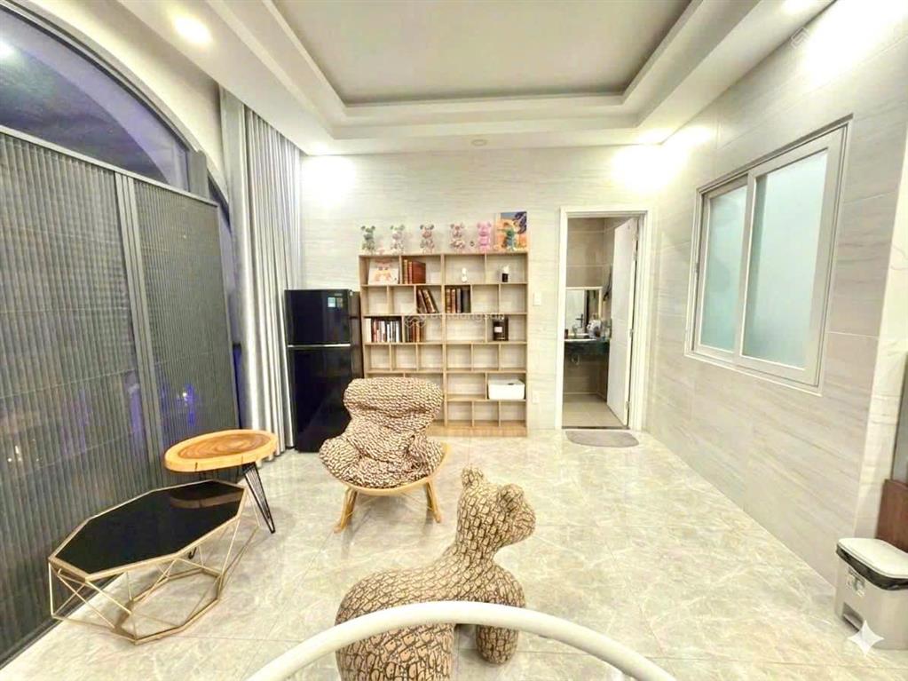 Căn hộ cao cấp 100m2 có 2 phòng ngủ full nội thất tại vạn phúc city cần cho thuê