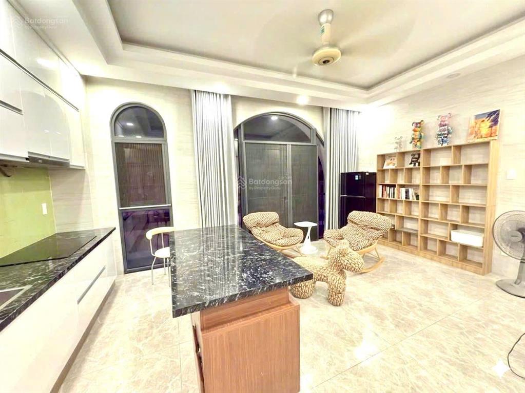 Căn hộ cao cấp 100m2 có 2 phòng ngủ full nội thất tại vạn phúc city cần cho thuê