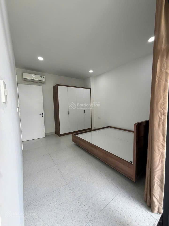 Căn hộ 1 phòng ngủ 50m2, tách bếp view công viên tại vạn phúc city cần cho thuê