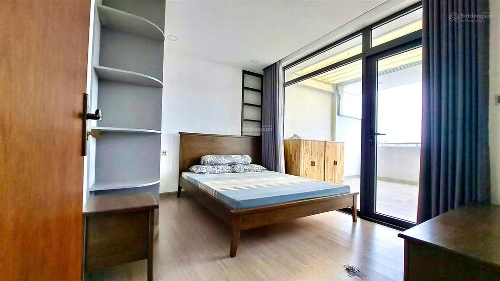 Căn hộ 3 phòng ngủ full nội thất cao cấp ,view công viên hồ bơi tại vạn phúc city cần cho thuê