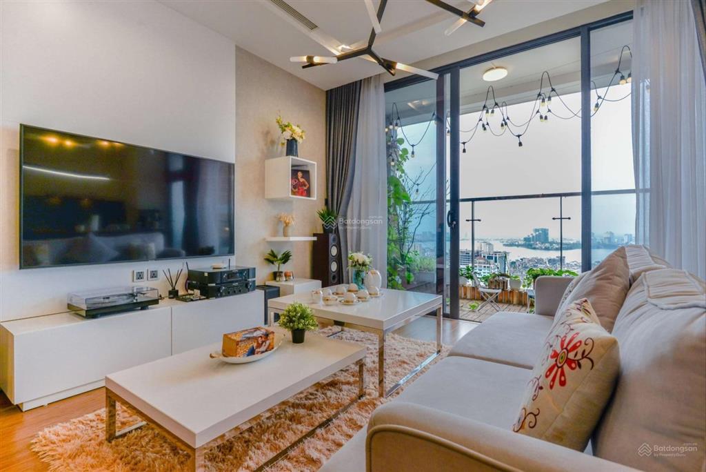 Cho thuê gấp căn hộ cao cấp tại metropolis liễu giai, 100m, 2 ngủ, full đồ giá chỉ 23 triệu/tháng