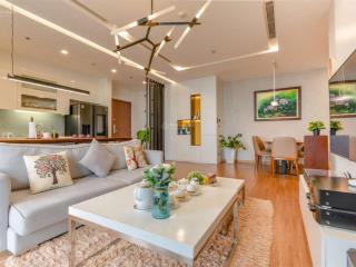 Cho thuê gấp căn hộ cao cấp tại metropolis liễu giai, 100m, 2 ngủ, full đồ giá chỉ 23 triệu/tháng