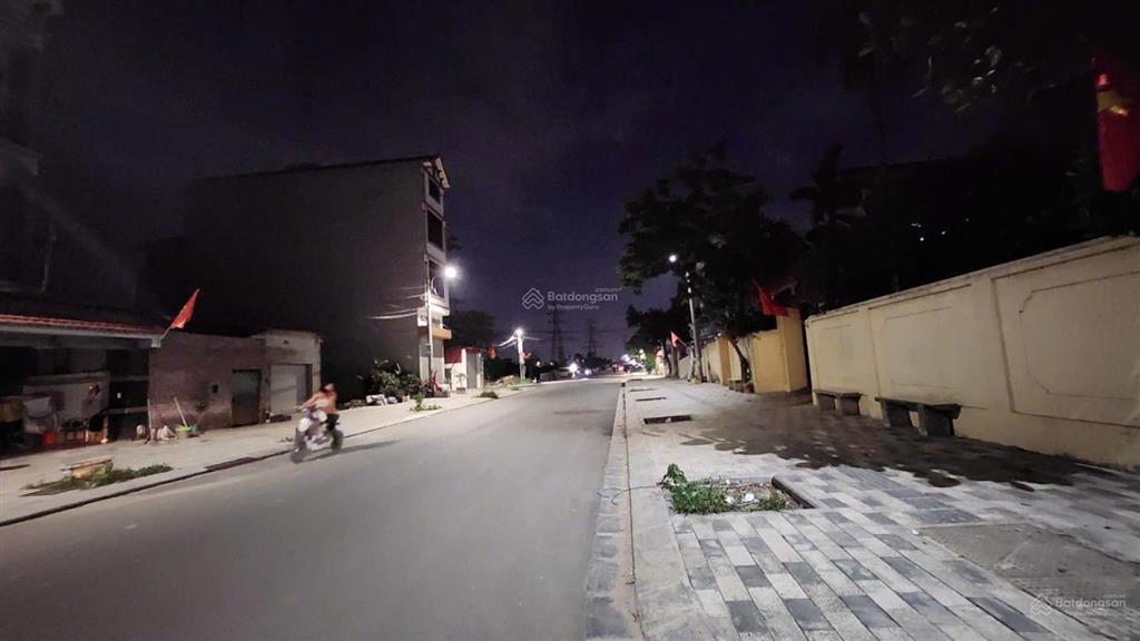 Chân cầu thượng cát, đường thông ô tô vào đất, chỉ 82tr/m