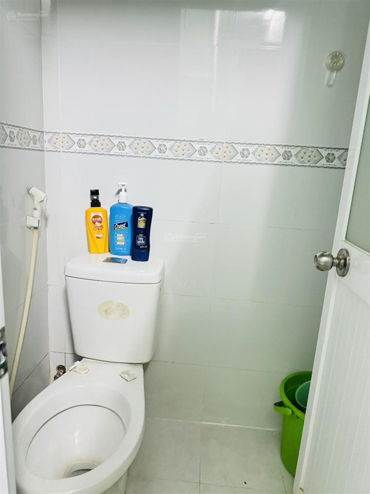 Bán nhà hẻm rộng võ văn kiệt quận 1 xây 2 tầng 3mx10m còn ở tốt giá 4 tỷ 580 tl 0931 258 ***