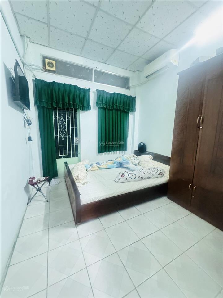 Bán nhà hẻm rộng võ văn kiệt quận 1 xây 2 tầng 3mx10m còn ở tốt giá 4 tỷ 580 tl 0931 258 ***