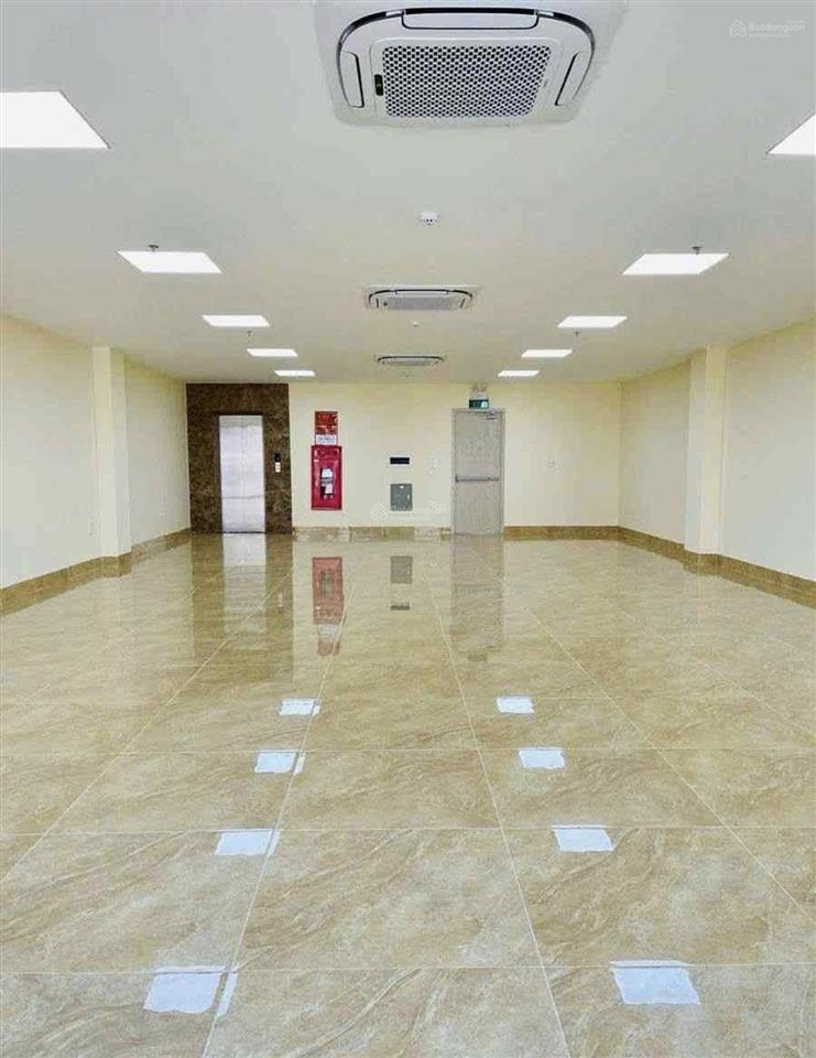 Bán toà văn phòng khu đấu giá đức diễn, gpxd, pccc, hoàn công. 145m2, 7t thang máy, vỉa hè. 46 tỷ