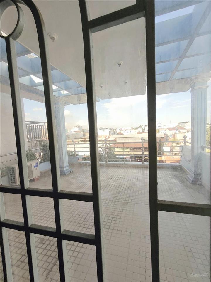 Bán nhà mặt tiền kdc bình hưng. nhà 6m x 18m, vị trí kinh doanh. chính chủ 1 đời chưa qua đầu tư