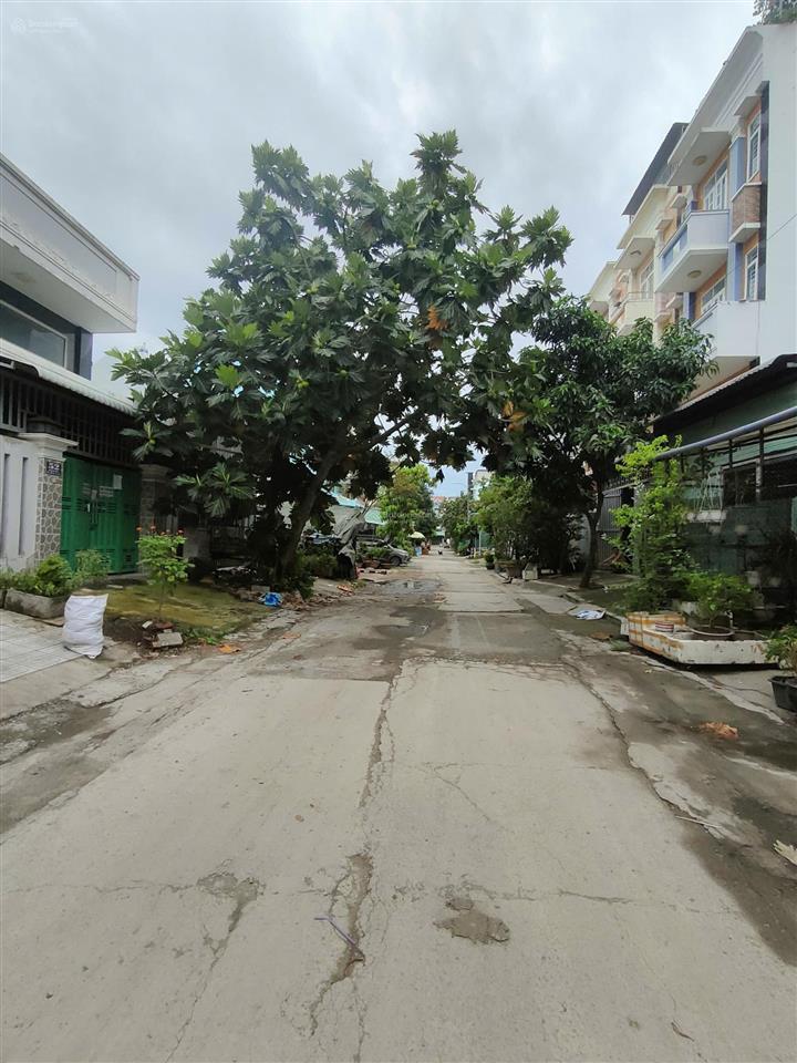 Bán nhanh  3,7 tỷ lô đất 80m2 (5m x 16m) kdc bến lức chợ bình điền, p7, q8