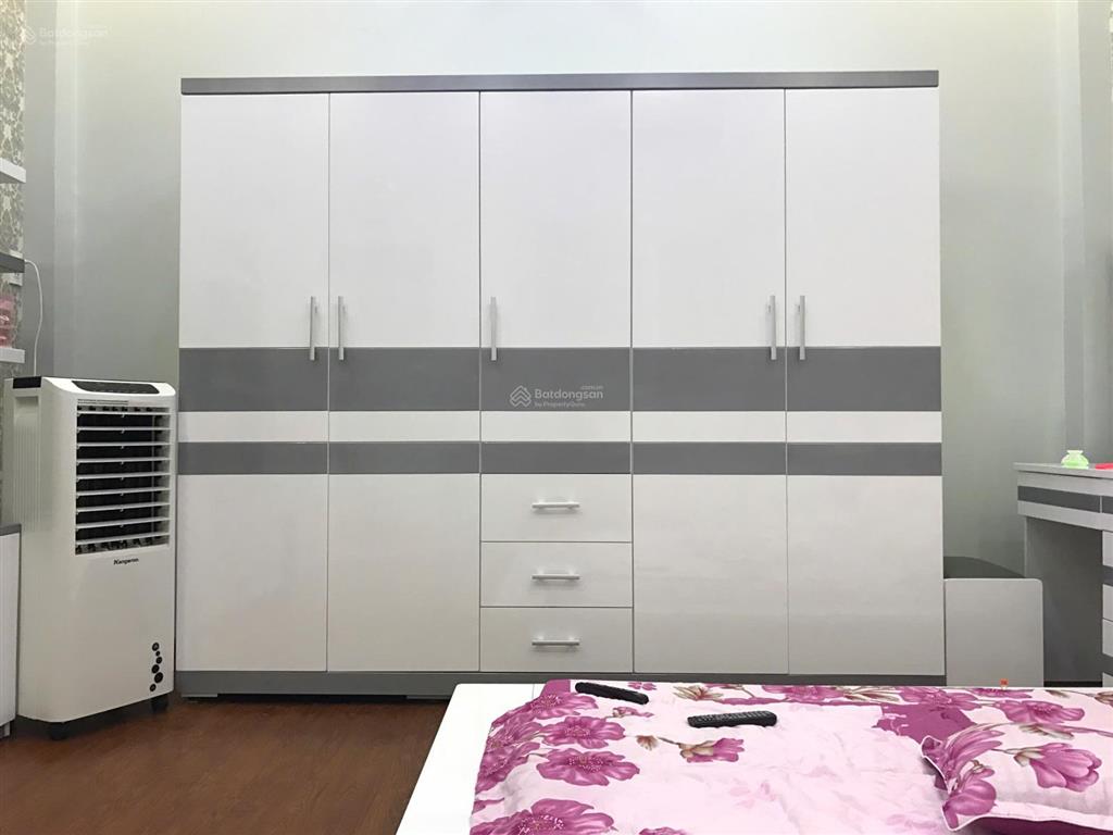 Bán nhanh 3,3 tỷ tl  nhà hẻm quốc lộ 50, đa phước. dt 100 m2 (5.63m x 18.45m)