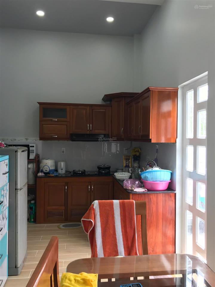 Bán nhanh 3,3 tỷ tl  nhà hẻm quốc lộ 50, đa phước. dt 100 m2 (5.63m x 18.45m)