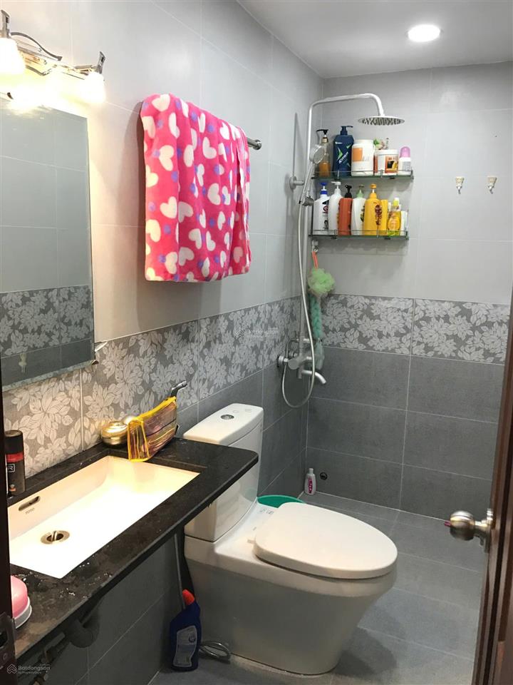 Bán nhanh 3,3 tỷ tl  nhà hẻm quốc lộ 50, đa phước. dt 100 m2 (5.63m x 18.45m)