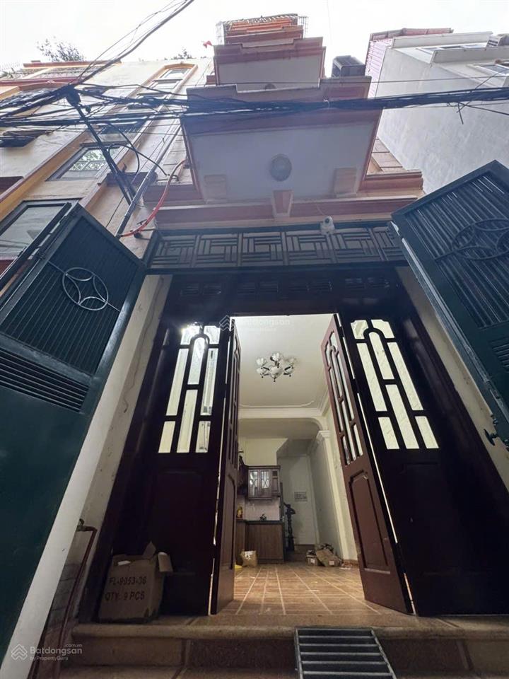 Chính chủ gửi bán nhà hoàng đạo thành 63m2 ô tô đỗ cửa  3m ra ô tô tránh  ngõ thông chỉ hơn 15 tỷ