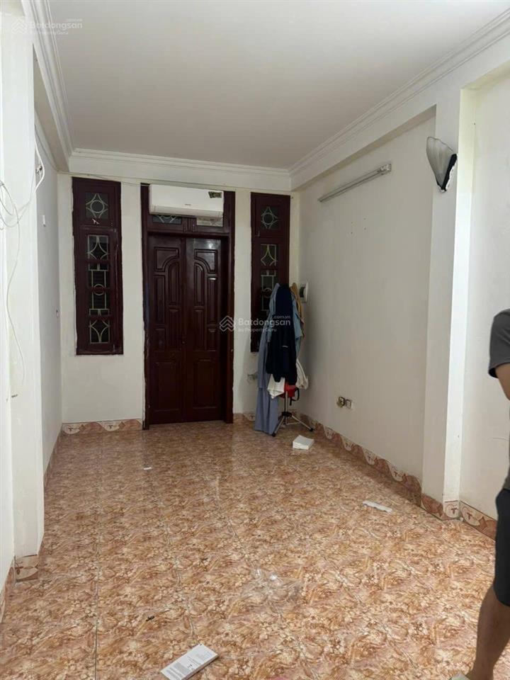 Chính chủ gửi bán nhà hoàng đạo thành 63m2 ô tô đỗ cửa  3m ra ô tô tránh  ngõ thông chỉ hơn 15 tỷ