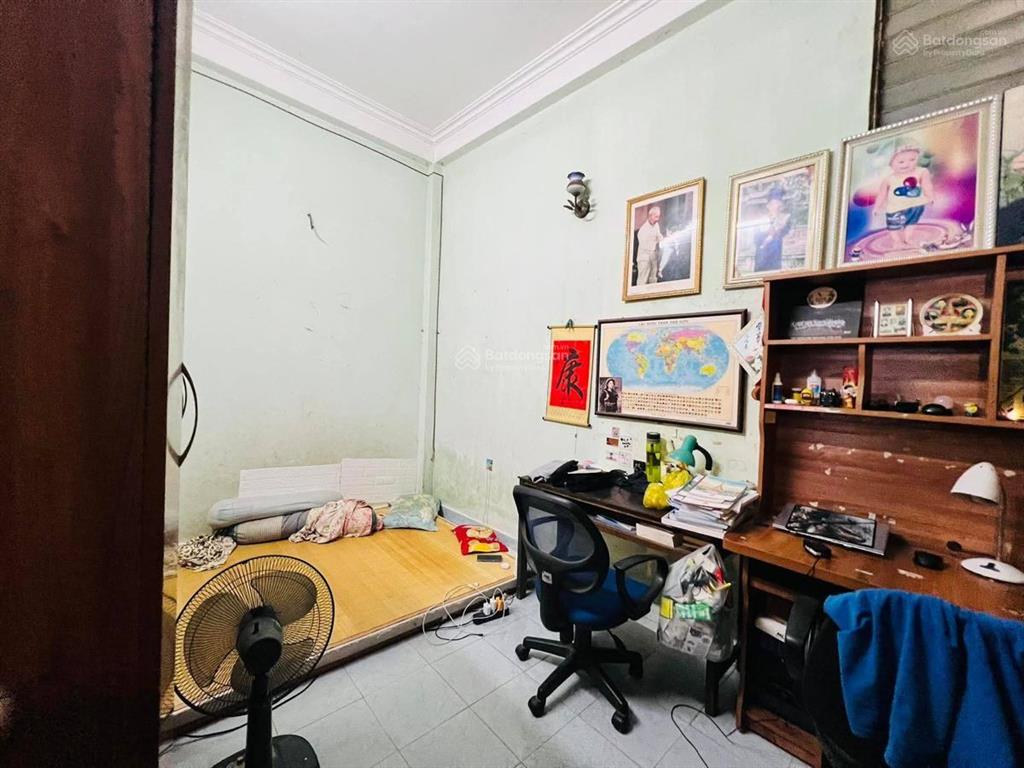 20m ra phố 51m2 kim giang  ngõ rộng  mặt tiền 4.7m chỉ nhỉnh 12 tỷ