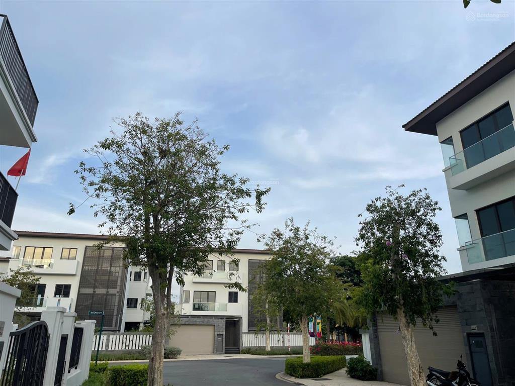 Chủ nhà cần bán nhanh căn biệt thự song lập đẹp nhất dự án 14 tỷ, hướng đông nam,  0901 264 ***