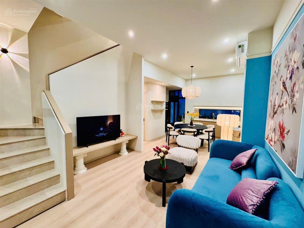 Cho thuê nhà phố la vida residences, nhà mảng xanh mát mẻ, thiết kế hiện đại  0901 264 ***