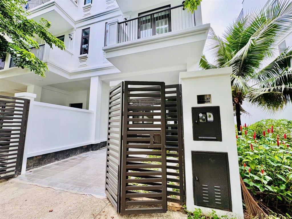 Cho thuê nhà phố la vida residences, nhà mảng xanh mát mẻ, thiết kế hiện đại  0901 264 ***