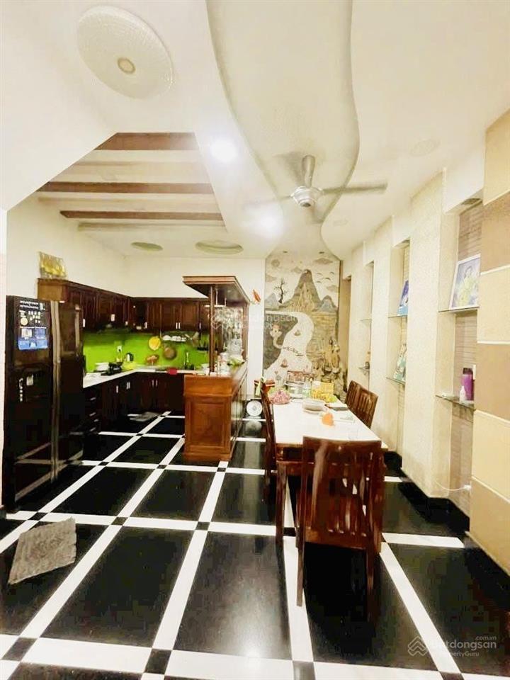 Gấp định cư giảm 1 tỷ, bán nhanh 5 tầng dt 85m2 (5m x 17m), đường 7m, gần chợ nguyễn sĩ sách
