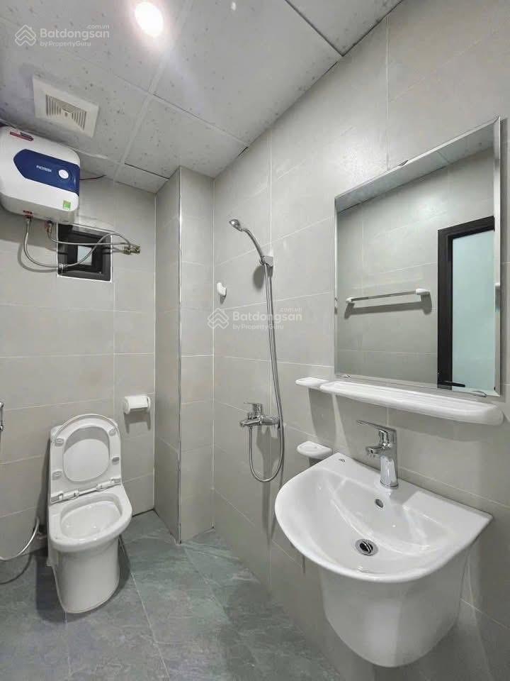 Phòng studio trong nhà mới xây tìm khách