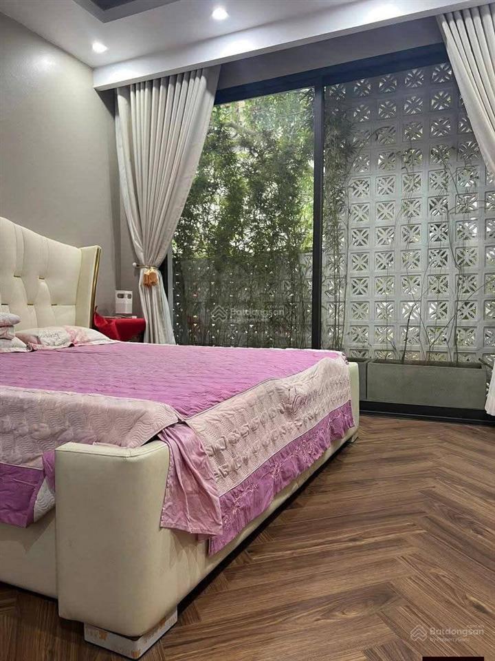 Nhà đẹp 5 tầng gia quất long biên  kinh doanh văn phòng  ô tô đỗ cửa ở ngay  tặng nội thất.