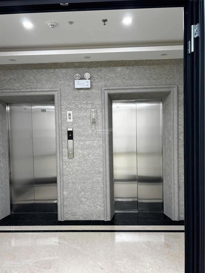Bán nhà mặt phố, mặt hồ ba mẫu, đống đa 400m2, 10t, mt 14m, doanh thu 600tr/tháng