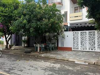 Mình chính chủ cần bán lô trục chính đại la 1 , xã hòa sơn. đường 7,5m lề 4m