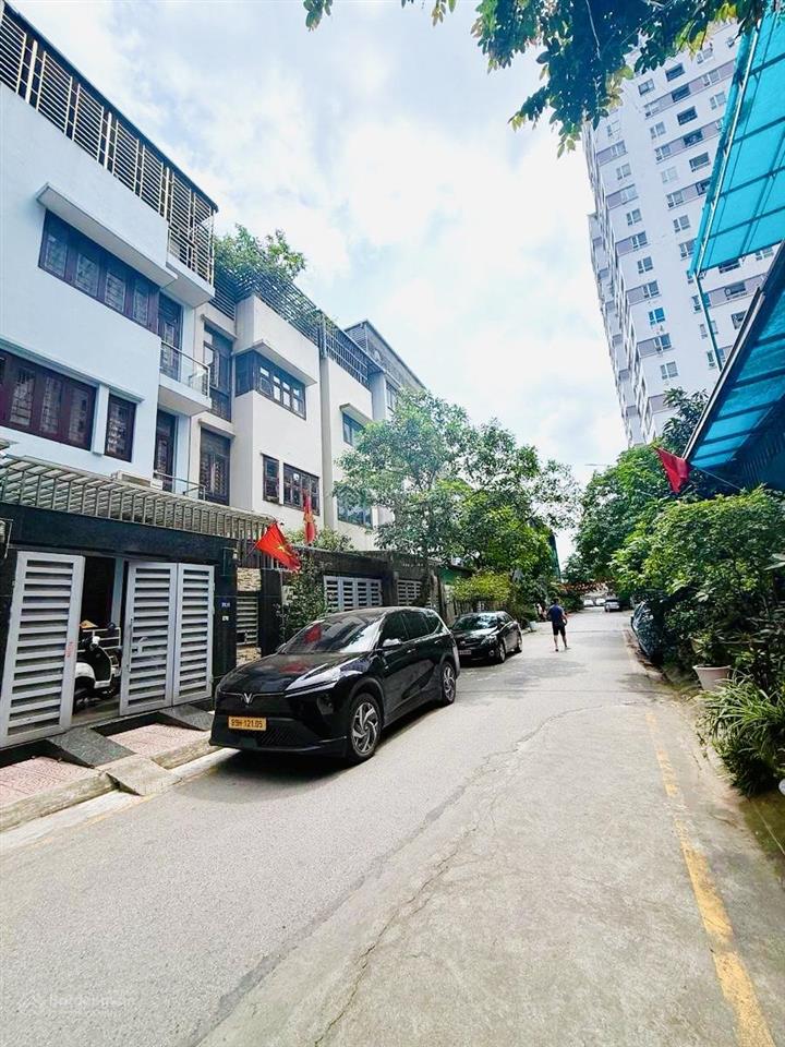 Bán liền kề hoàng văn thái  thanh xuân dt 85m  phân lô ô tô  an ninh tốt