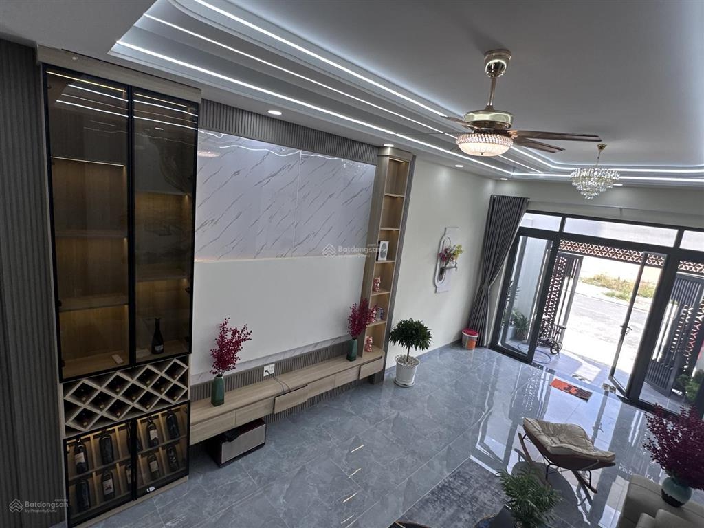 Nhà sổ hồng riêng. chính chủ 72m2