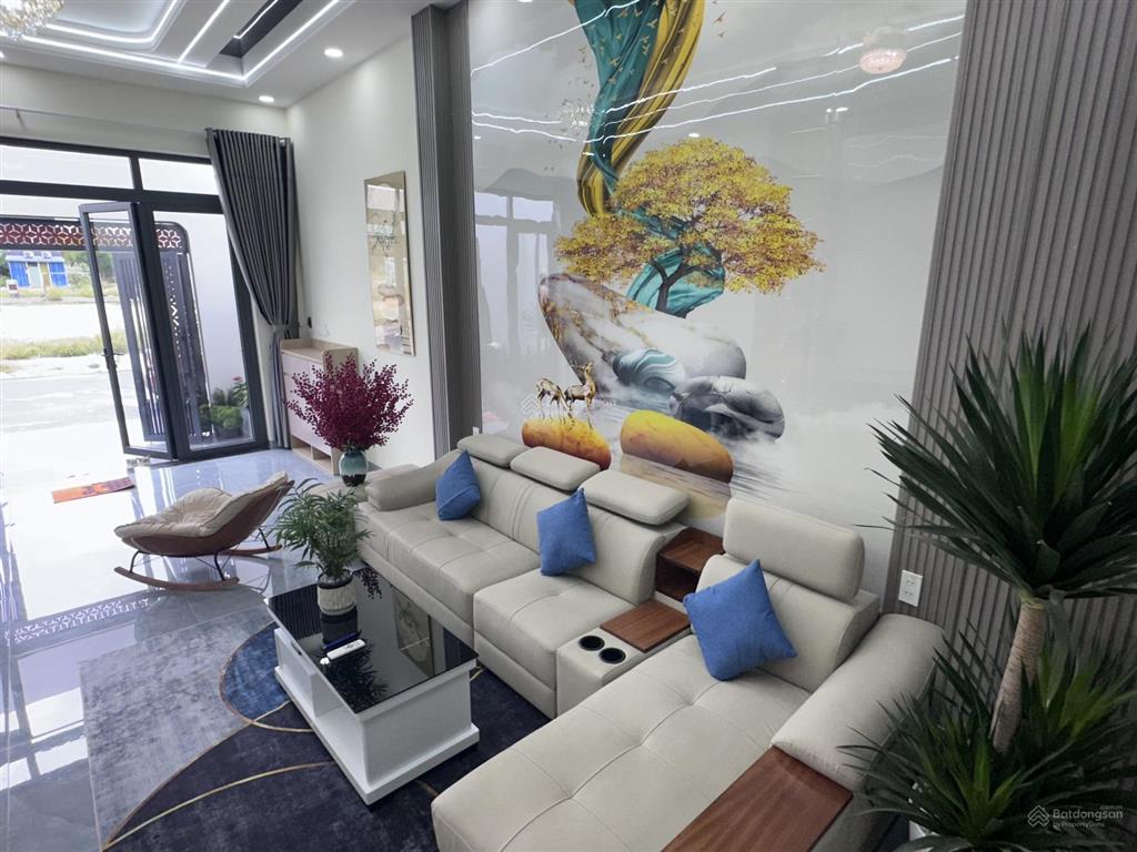 Nhà sổ hồng riêng. chính chủ 72m2