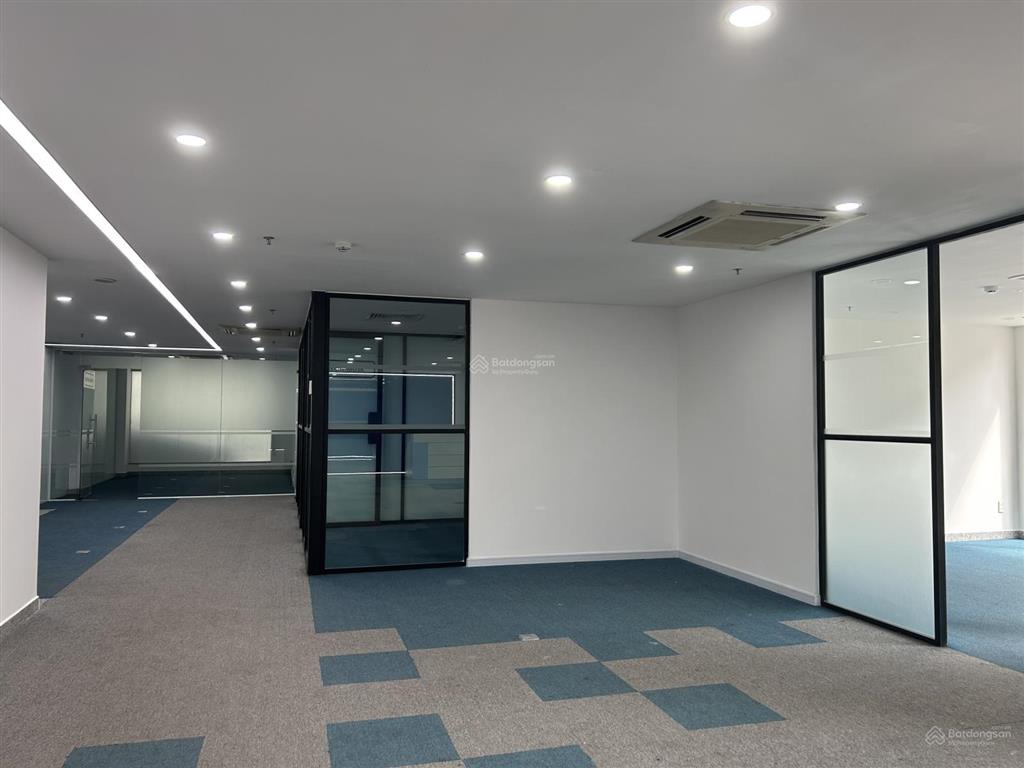 Cho thuê văn phòng, diện tích linh hoạt, tọa lạc tại đường út tịch, phường tân sơn nhất, tphcm