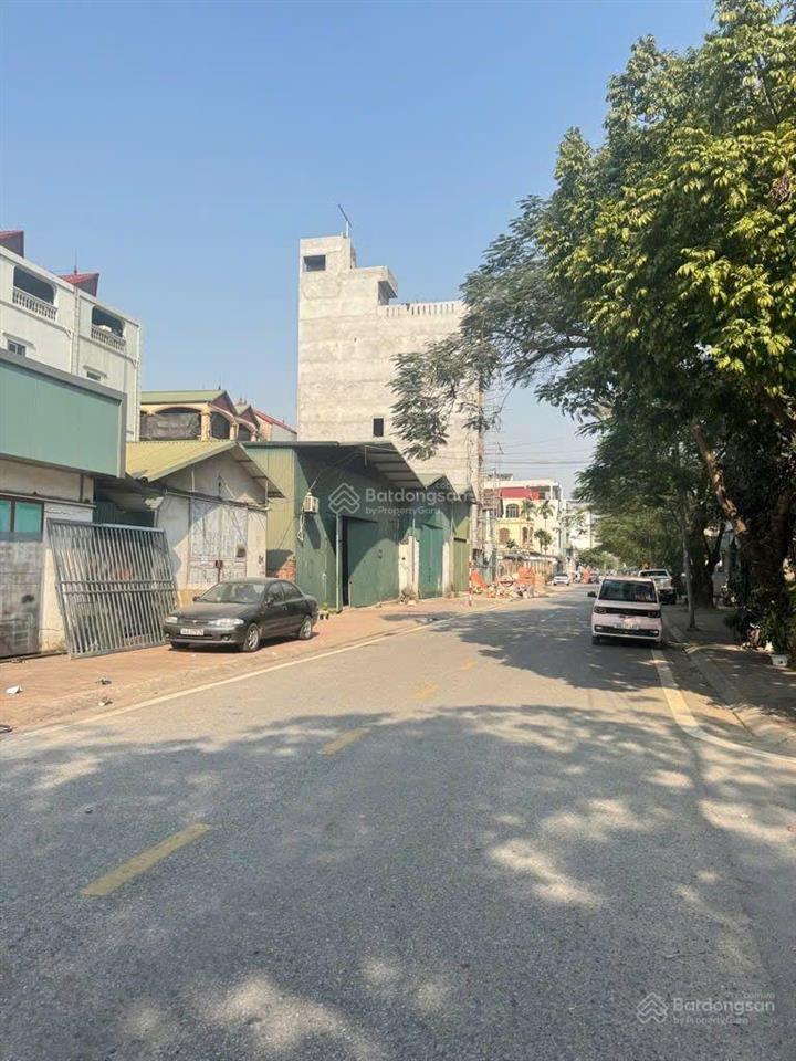 Đất đẹp mặt phố hoa động cự khối trung tâm sầm uất nhất cự khối vỉa hè rộng ô tô tránh