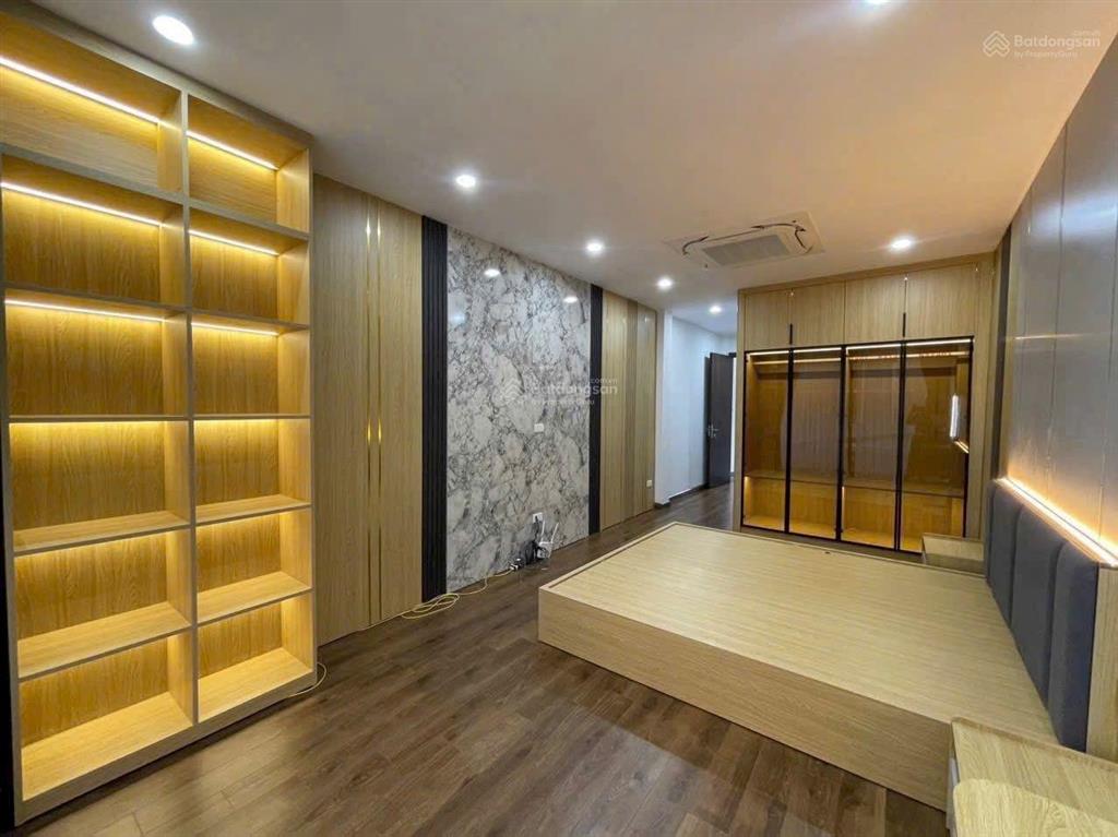 Siêu phẩm ngọc thụy thang máy ô tô tránh kinh doanh đỉnh chỉ 13.x tỷ