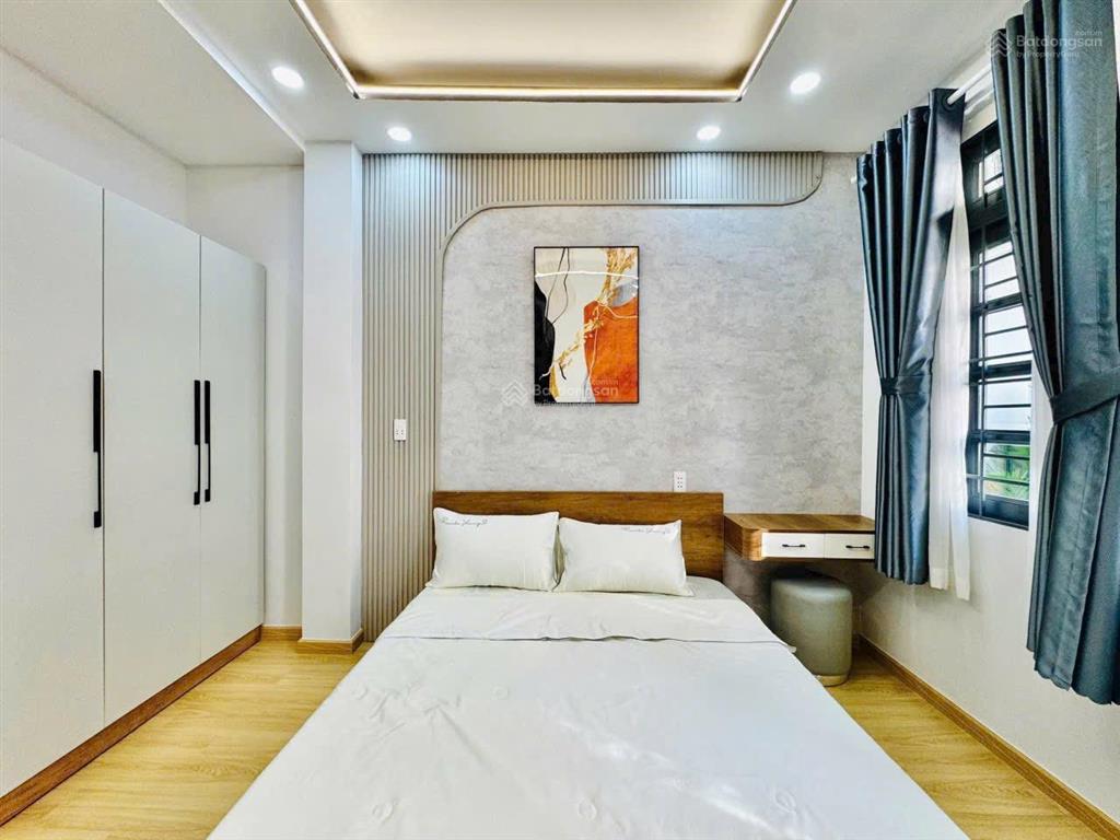 Bán nhà đẹp thích quảng đức phú nhuận chỉ 7tỷ3  full nội thất  30m2